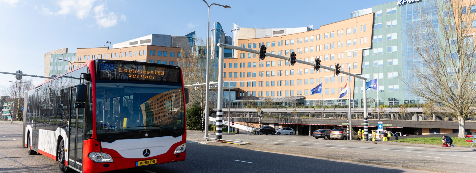 Shuttle bus at KPMG during the KPMG Lentemarathon